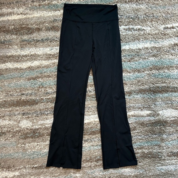 Zobha black leggings size M boot cut slit at ankles - Picture 1 of 6